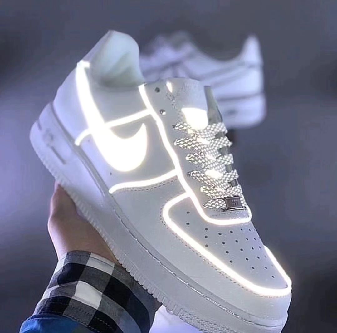 SLIVERY LUMINESCENT SWOOSH CUSTOM AIR FORCE 1