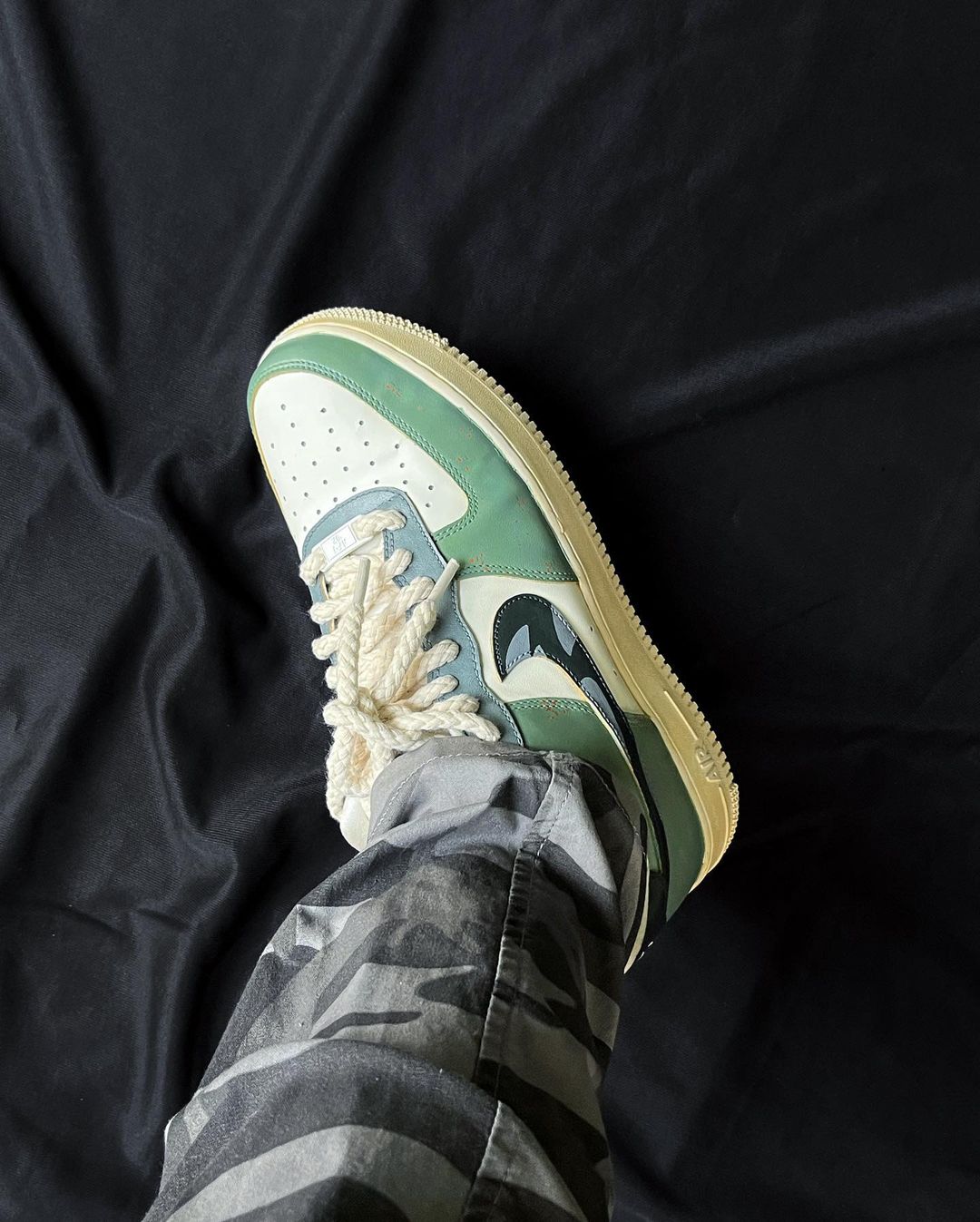 CAMOUFLAGE SWOOSH GREEN WHITE CUSTOM AIR FORCE 1 - Image 3