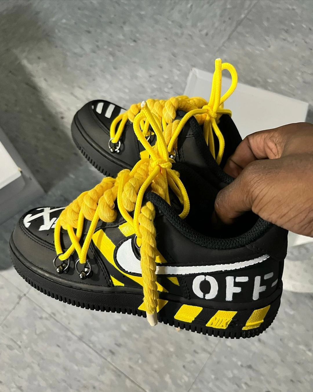 EXTRAL THICK LACE YELLOW WHITE BLACK CUSTOM NIKE AIR FORCE 1 - Image 3