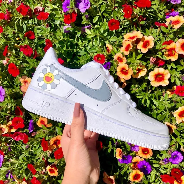 Custom Air Force 1 Grey Takashi Murakami ?