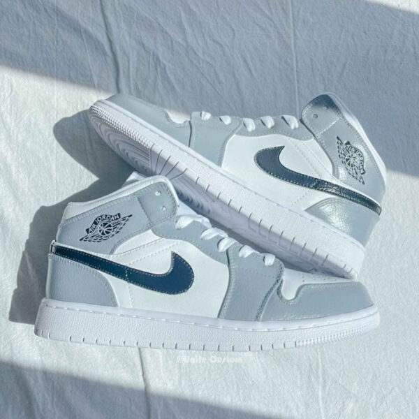 CUSRTOM AIR JORDAN 1 GRAY - Image 5