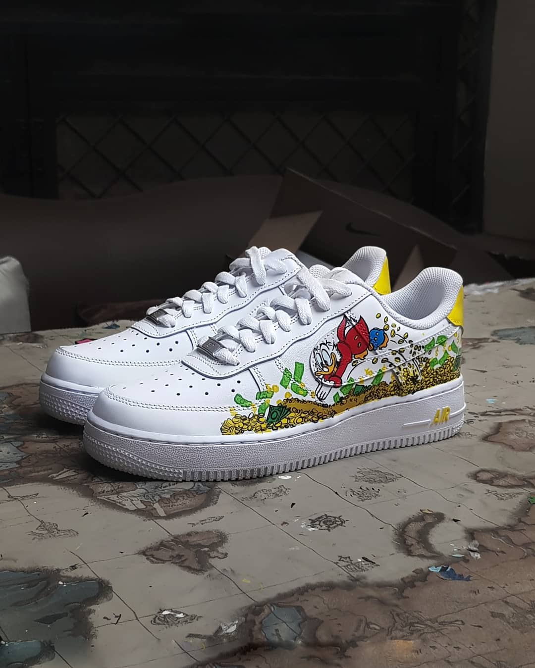 CARTOON DUCK GOLD COIN RED GREEN CUSTOM AIR FORCE 1 - Image 4
