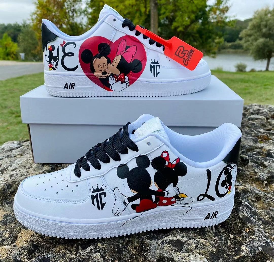 CARTOON MOUSE CUSTOM AIR FORCE 1