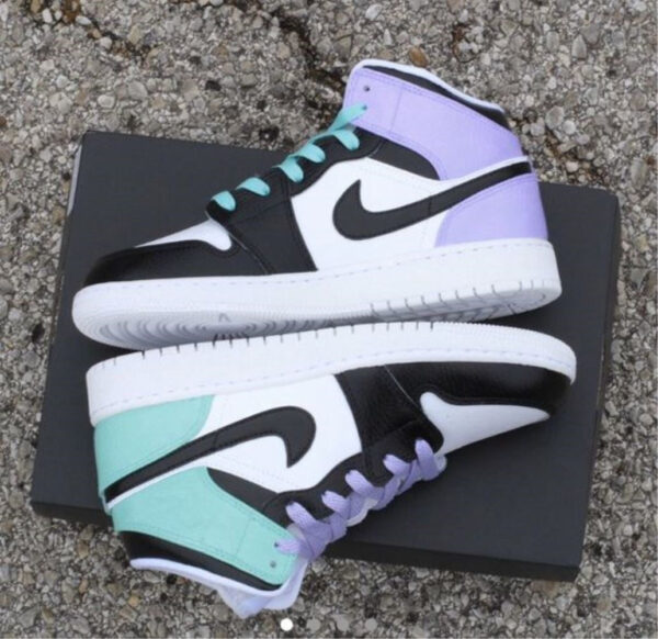 TRICOLOR CUSTOM AIR JORDAN 1 - Image 4