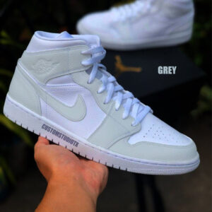LIGHT GREEN CUSTOM AIR JORDAN 1