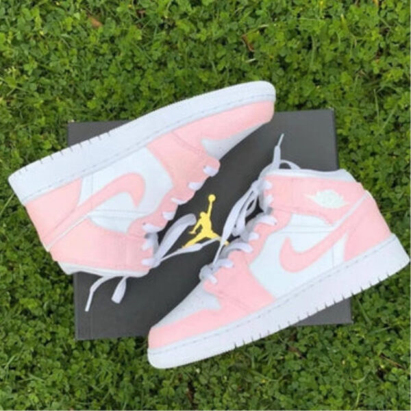 PINK CUSTOM AIR JORDAN 1