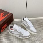 Custom sneakers, custom Air Jordan 1 shoes, hooks, full diamond shoes , Czech imported rhinestones, shiny shoes,diamonds will never fall off